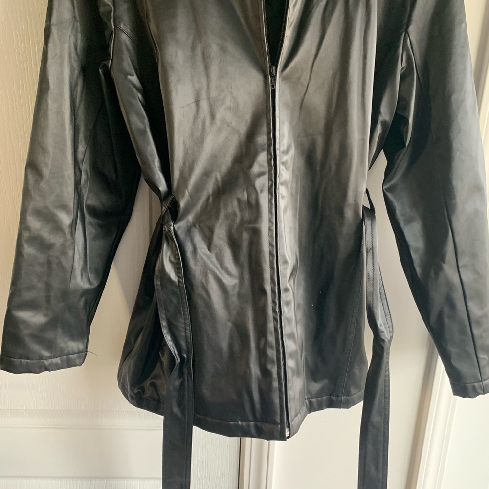 Basic Editions Black Jacket with Belted Waist and… - image 4